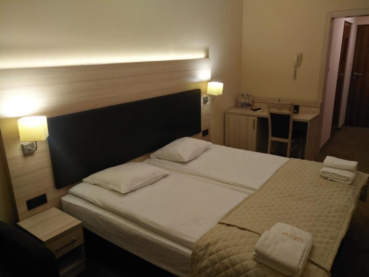 凯莱spa酒店 Przemyśl 外观 照片