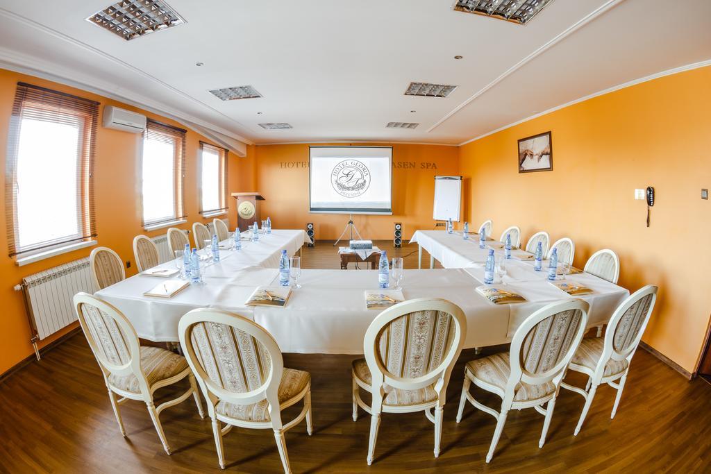 凯莱spa酒店 Przemyśl 外观 照片